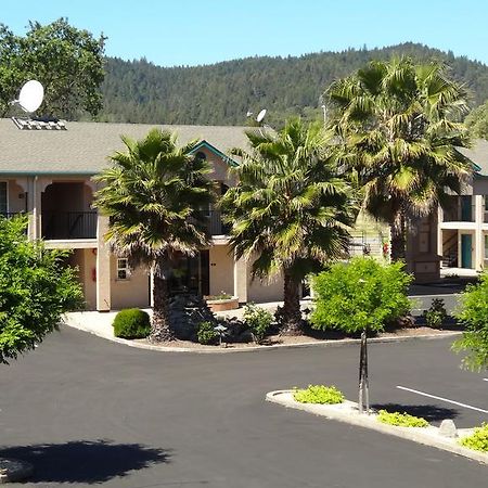 Cloverdale Wine Country Inn & Suites Dış mekan fotoğraf