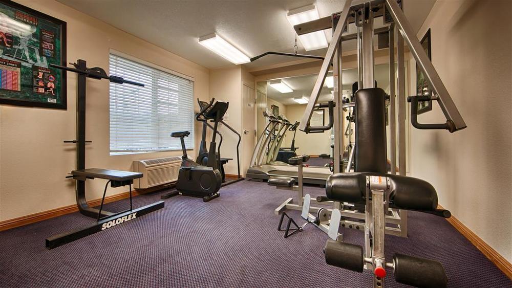 Cloverdale Wine Country Inn & Suites Konforlar fotoğraf