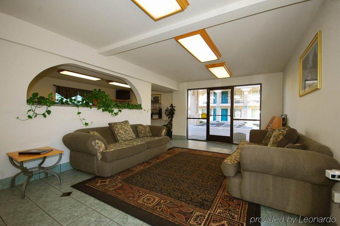 Cloverdale Wine Country Inn & Suites İç mekan fotoğraf
