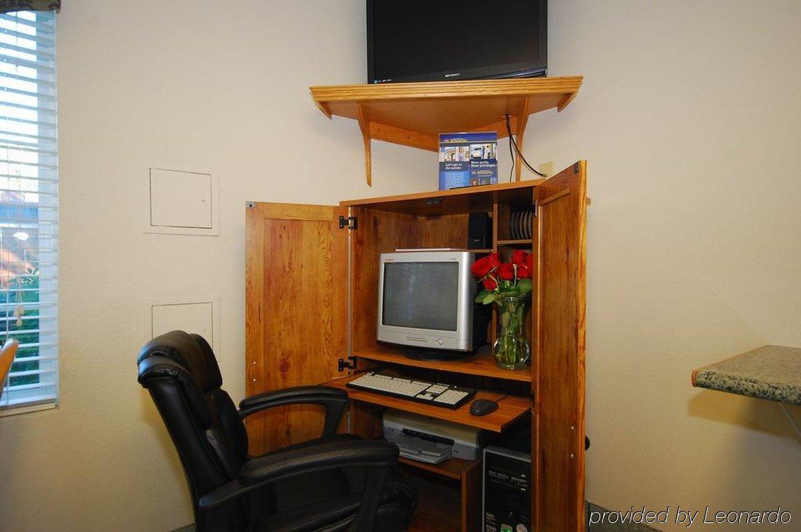 Cloverdale Wine Country Inn & Suites Konforlar fotoğraf