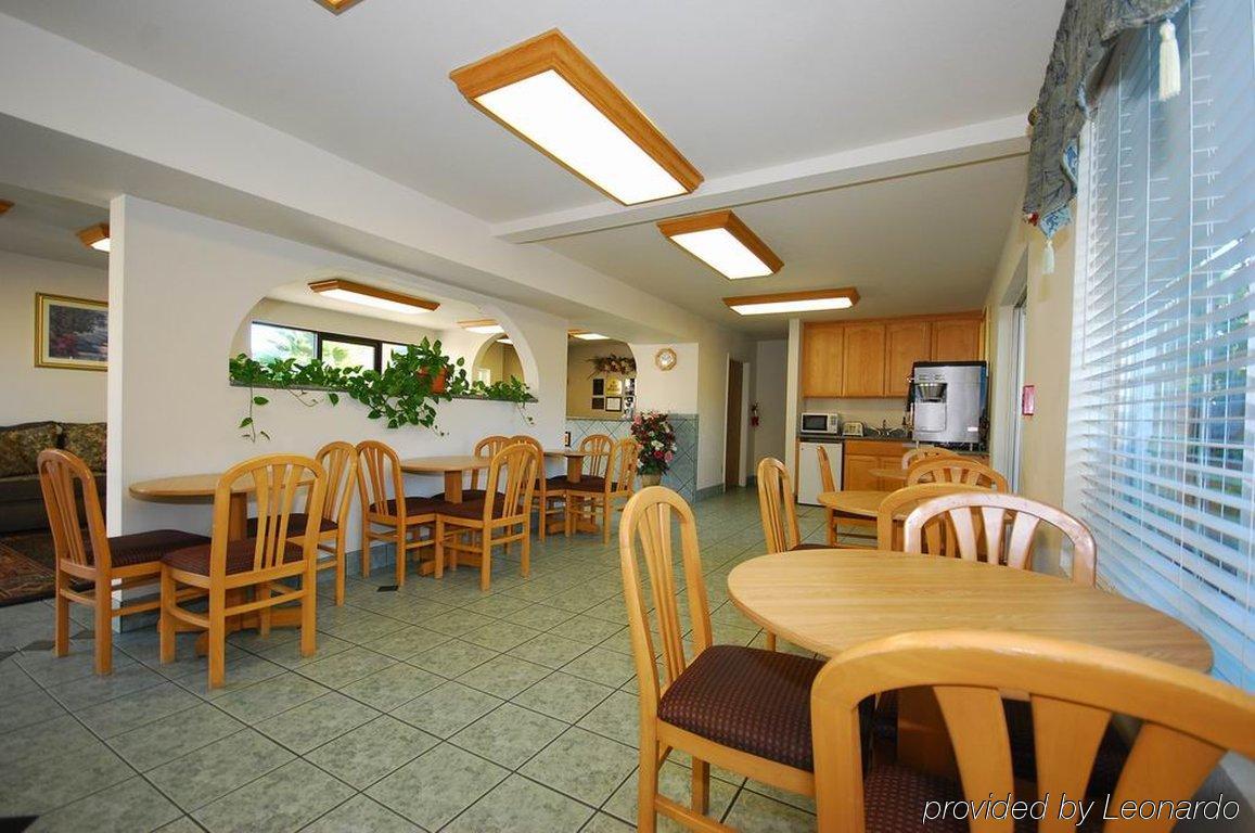 Cloverdale Wine Country Inn & Suites Restoran fotoğraf