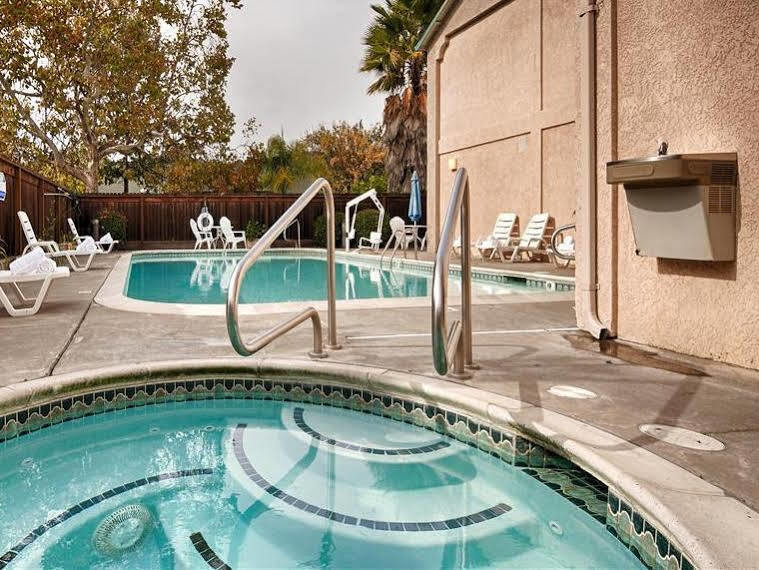 Cloverdale Wine Country Inn & Suites Dış mekan fotoğraf