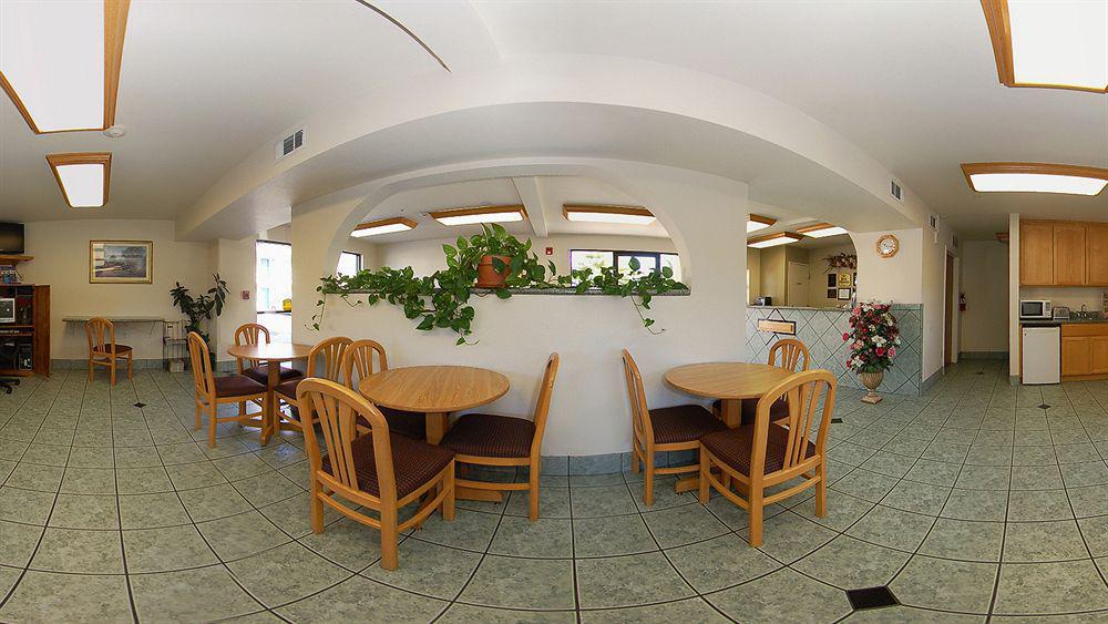Cloverdale Wine Country Inn & Suites Dış mekan fotoğraf