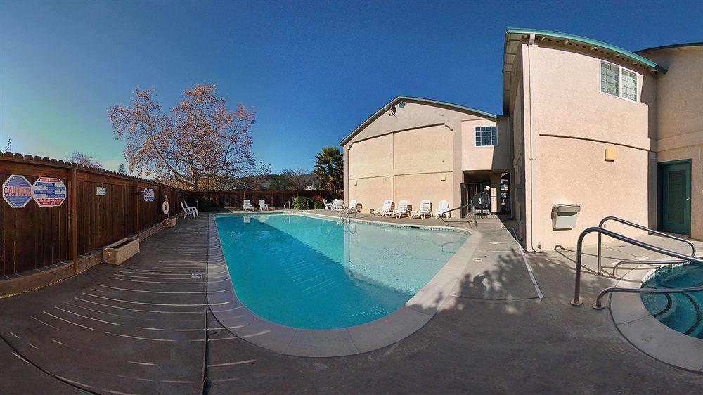 Cloverdale Wine Country Inn & Suites Dış mekan fotoğraf